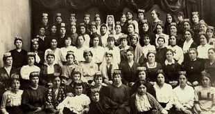 Muslim Female Religious Authority in Russia: How Mukhlisa Bubi Became the First Female Qāḍī in the Modern Muslim World