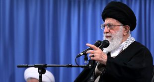 Muslim Countries Should Cut Political Ties with Zionist Regime: Ayatollah Khamenei